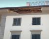 Se derrumba cornisa en Piazza Sant’Ambrogio, casi una tragedia en Florencia